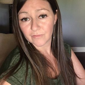 Meet your Posher, Alicia